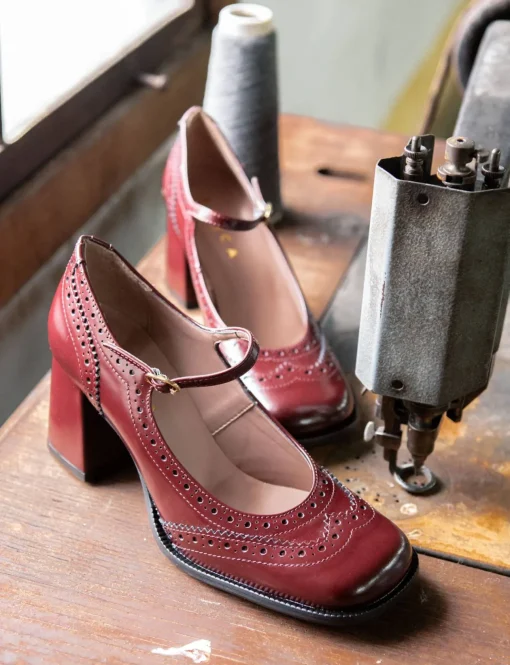 Décolleté e slingback tacco 8cm pelle bordo'