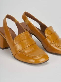 Décolleté e slingback tacco 6cm vernice giallo