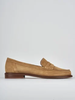 Mocassini tacco 2cm camoscio beige