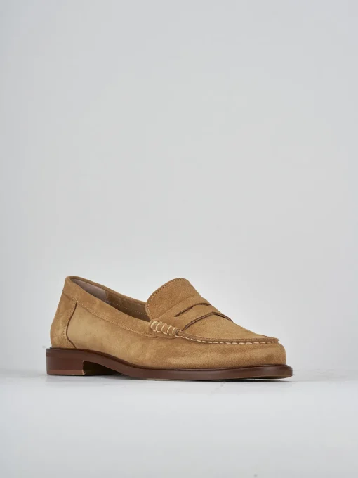 Mocassini tacco 2cm camoscio beige