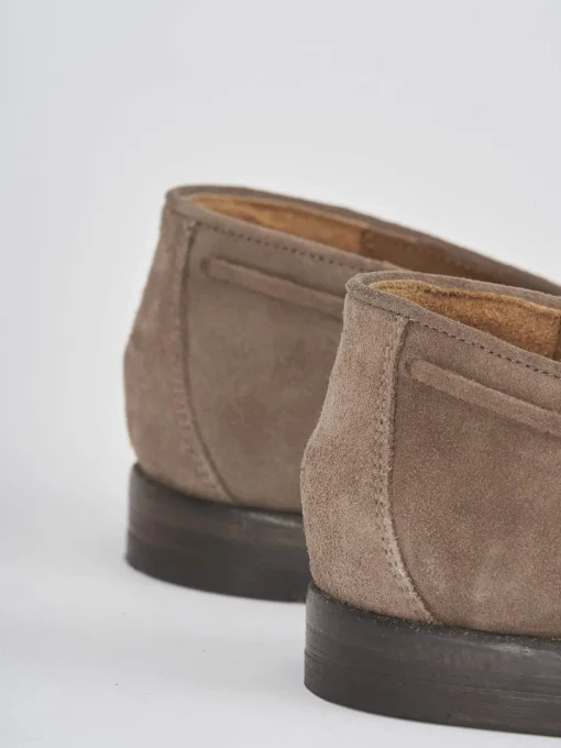 Mocassini tacco 2cm camoscio beige