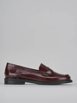 Mocassini tacco 2cm pelle bordo'
