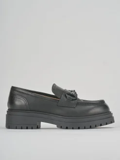 Mocassini tacco 2cm pelle nero