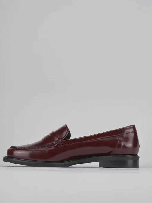Mocassini tacco 2cm pelle bordo'