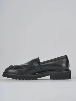 Mocassini tacco 2cm pelle nero