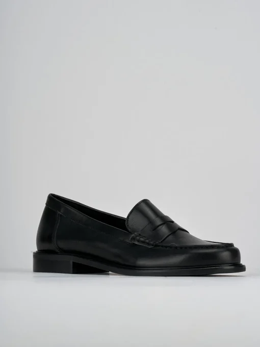 Mocassini tacco 2cm pelle nero