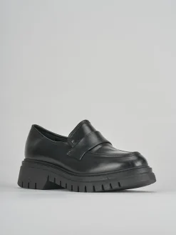 Mocassini tacco 2cm pelle nero