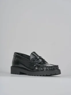 Mocassini tacco 2cm pelle nero
