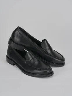 Mocassini tacco 2cm pelle nero