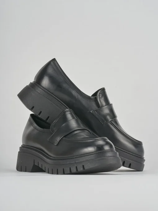 Mocassini tacco 2cm pelle nero