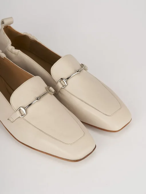 Mocassini tacco 1cm pelle beige