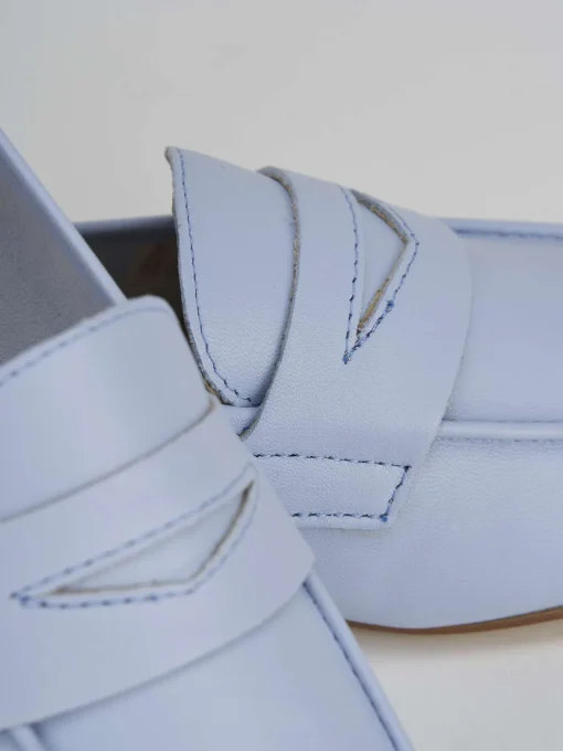 Mocassini tacco 1cm pelle azzurro