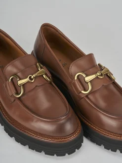 Mocassini tacco 2cm pelle marrone
