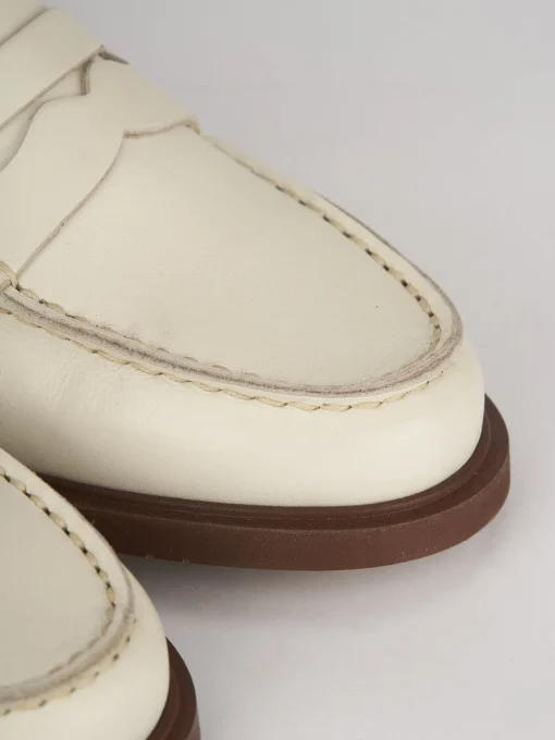 Mocassini tacco 1cm pelle beige