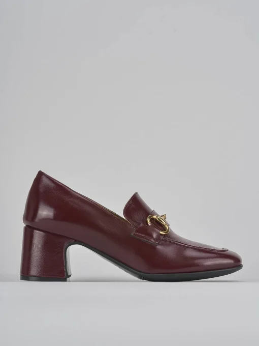 Mocassini tacco 5cm vernice bordo'