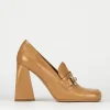 Mocassini tacco 9cm vernice marrone