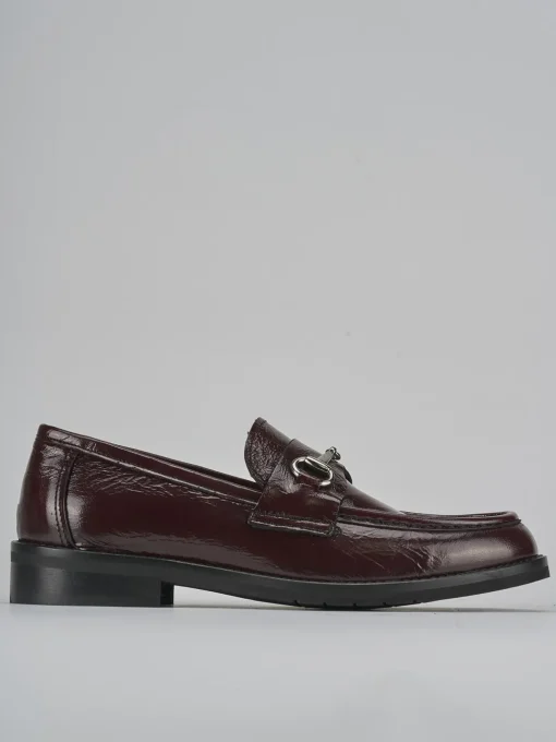 Mocassini tacco 2cm vernice bordo'