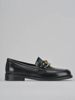 Mocassini tacco 2cm vernice nero