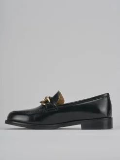 Mocassini tacco 2cm vernice nero
