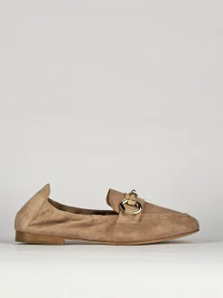 Mocassino tacco 1 cm beige camoscio