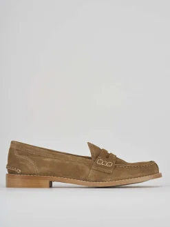 Mocassino tacco 2 cm beige camoscio