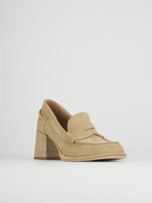 Mocassino tacco 6 cm beige camoscio