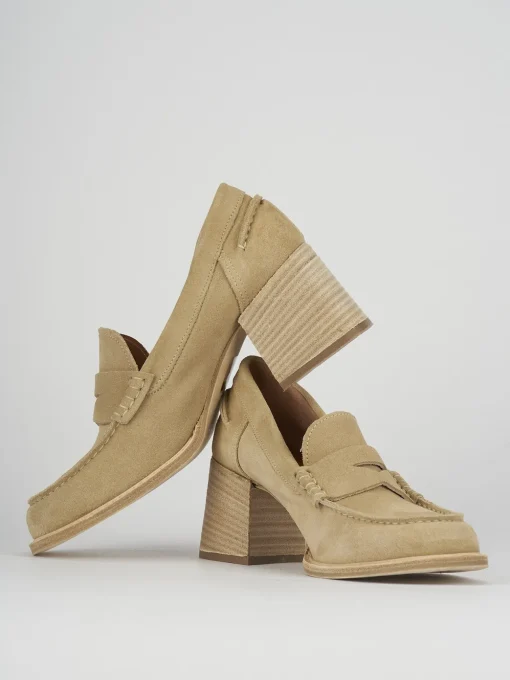 Mocassino tacco 6 cm beige camoscio