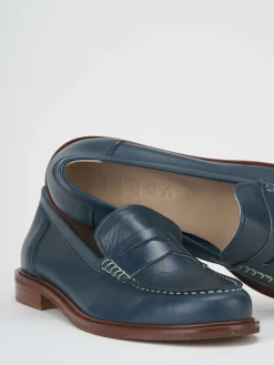 Mocassino tacco 1 cm blu pelle