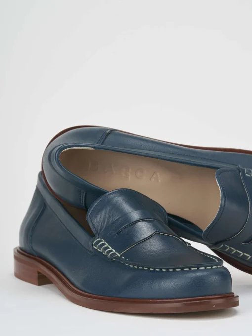 Mocassino tacco 1 cm blu pelle