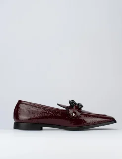 Mocassino tacco 1 cm bordo' vernice