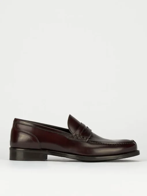 Mocassino tacco 2 cm bordo' pelle