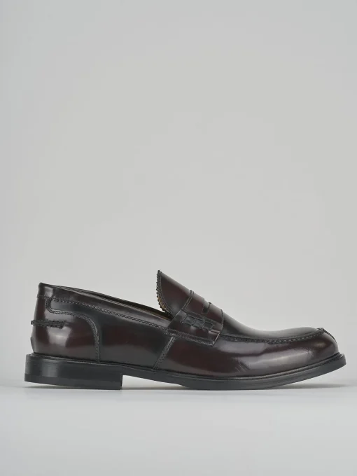 Mocassino tacco 2 cm bordo' pelle