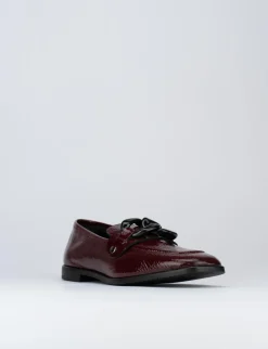 Mocassino tacco 1 cm bordo' vernice