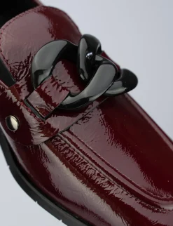 Mocassino tacco 1 cm bordo' vernice