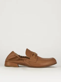 Mocassino tacco 1 cm marrone pelle