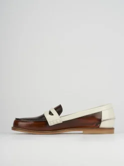 Mocassino tacco 1 cm marrone pelle
