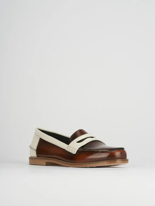 Mocassino tacco 1 cm marrone pelle