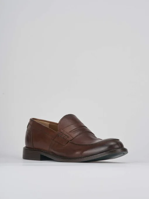 Mocassino tacco 2 cm marrone pelle
