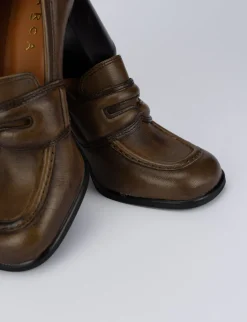 Mocassino tacco 9 cm marrone pelle