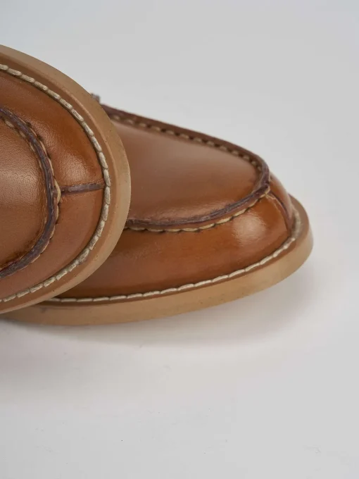 Mocassino tacco 2 cm marrone pelle