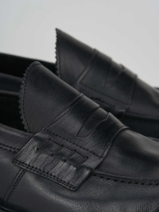 Mocassino tacco 2 cm nero pelle