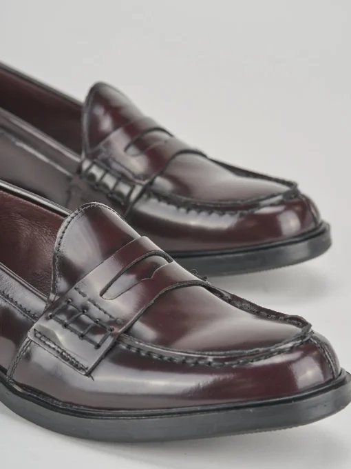 Mocassino tacco 1cm bordo' pelle