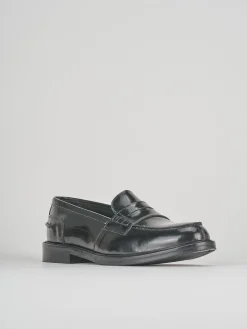 Mocassino tacco 1cm nero pelle