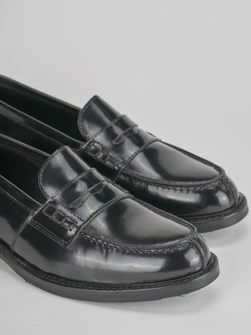 Mocassino tacco 1cm nero pelle