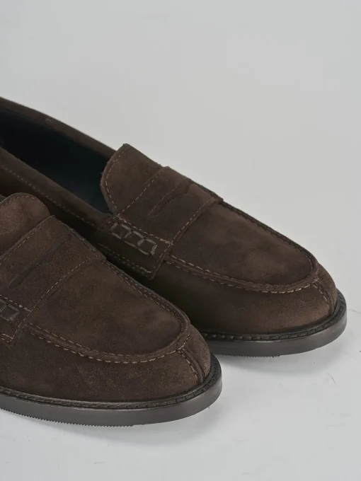 Mocassino tacco 1cm testa camoscio