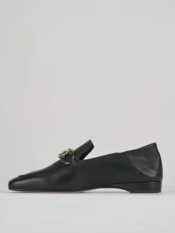 Moccassino tacco 2 cm nero pelle
