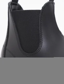 Polacchino con fondo gomma flessibile e soletto in vera pelle nero