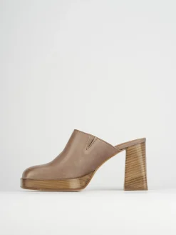 Sabot tacco 9 cm beige pelle