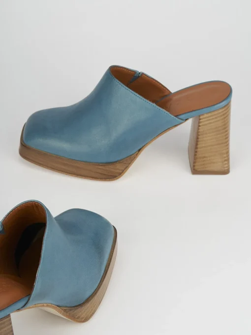 Sabot tacco 9 cm blu pelle
