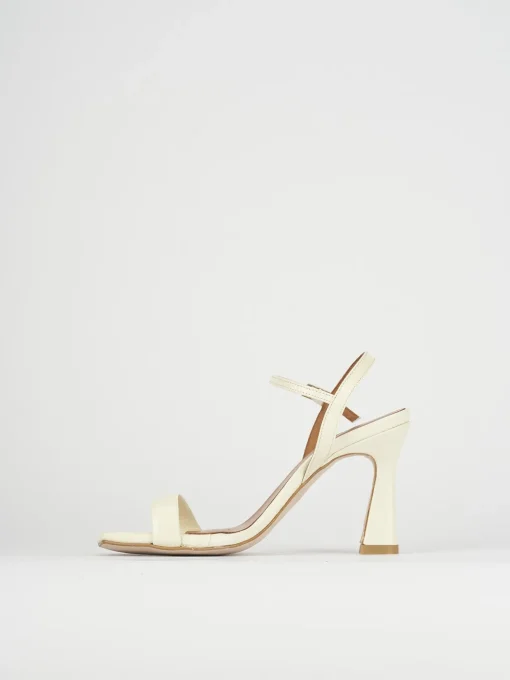 Sandali tacco 9cm pelle beige